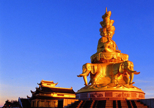 The Gold Summit of Mount Emei The Gold Summit of Mount Emei