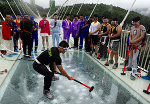 Zhangjiajie Grand Canyon Glass Bridge