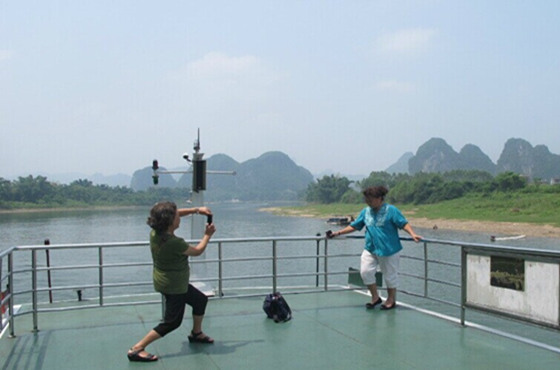 Enjoy the Li River cruise from Yangshuo to Pingle