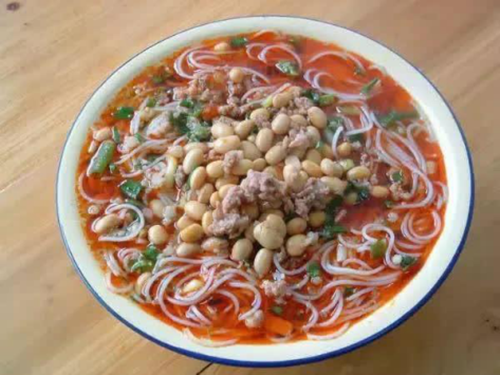 Red oil rice noodles